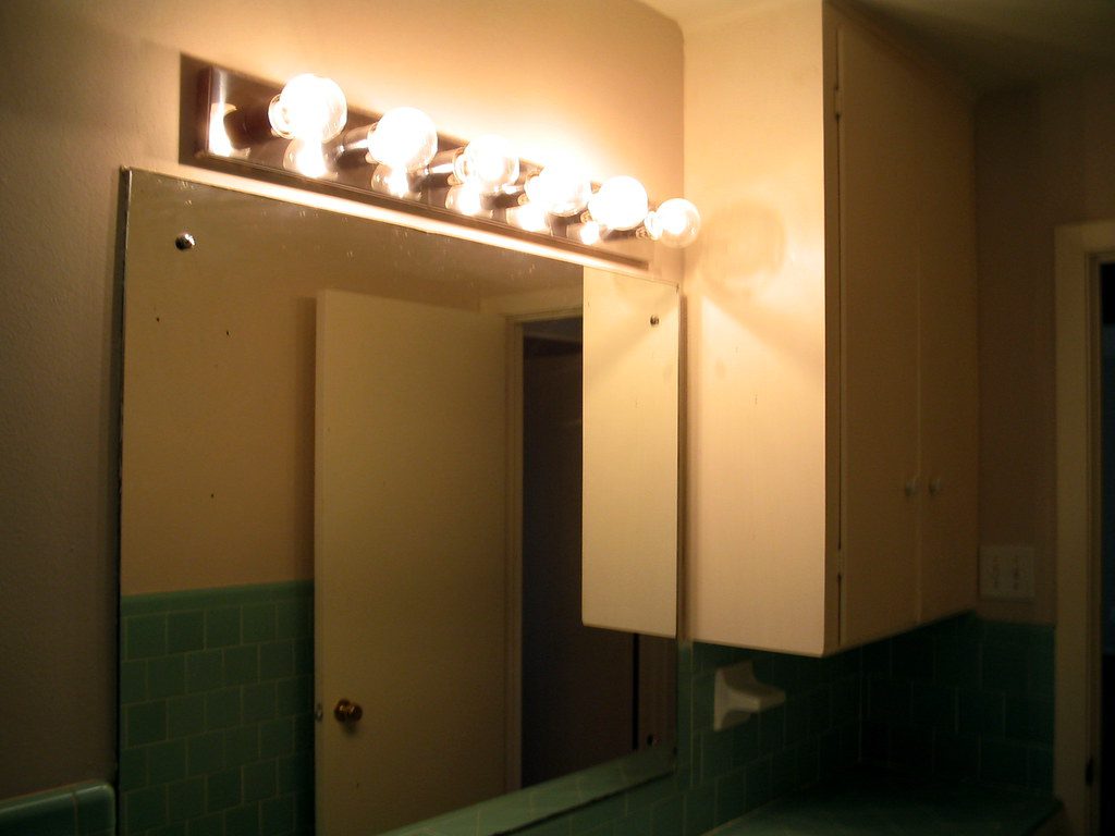 Bathroom Retro Lighting