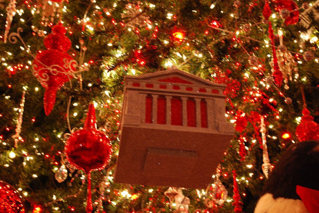 Classic Christmas Lighting Ideas