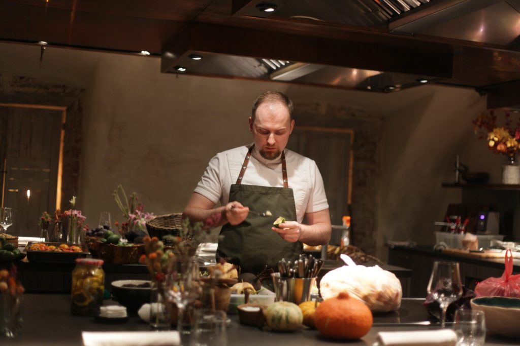 Commercial kitchen