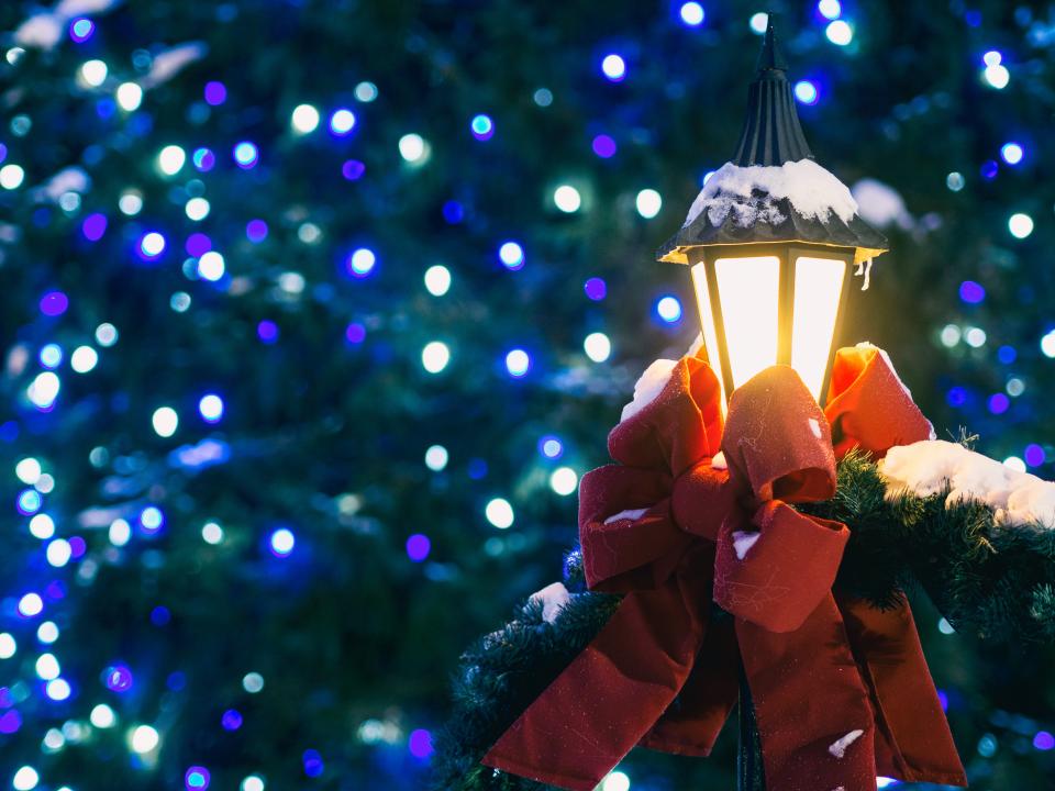Modern Lighting Ideas for Christmas