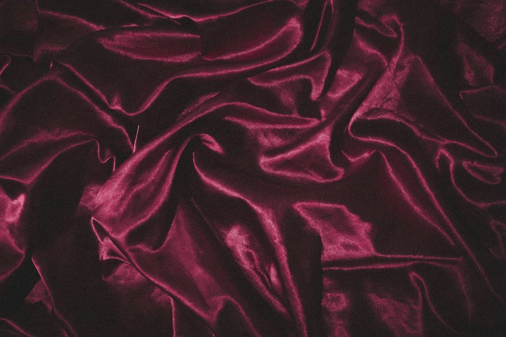Velvet fashion trends 2024