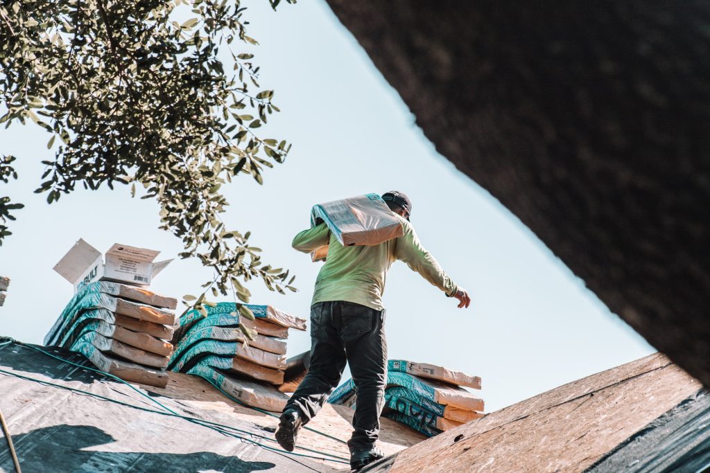 planning a roofing company